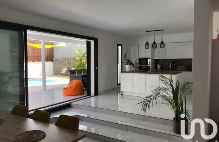 Vente Divers 170m&sup2; 6 pi&#232;ces Saint-Pierre