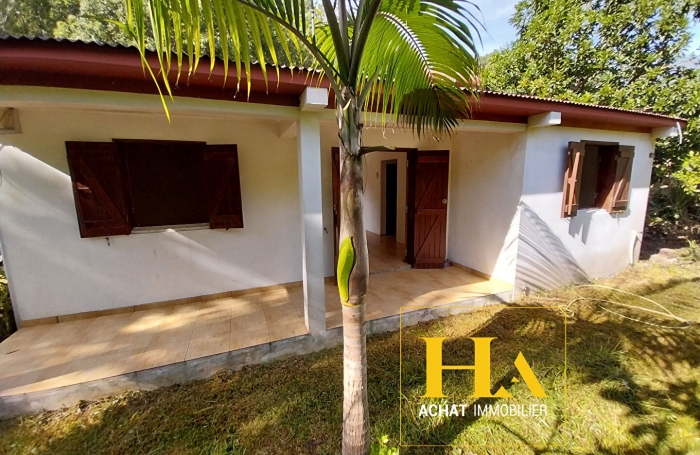 Vente Maison 63.89m² 6 pièces Salazie