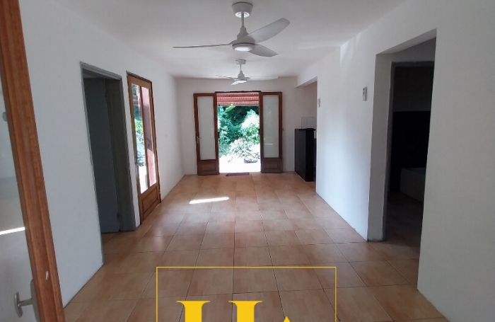 Vente Maison 63.89m² 6 pièces Salazie