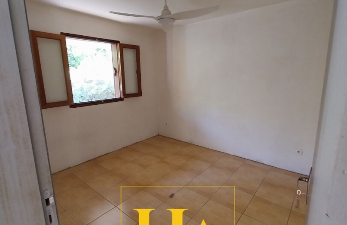 Vente Maison 63.89m² 6 pièces Salazie
