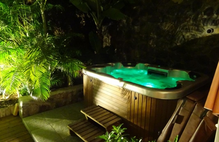 Vente Maison 142.8m&sup2; 4 pi&#232;ces Saint Gilles les Bains