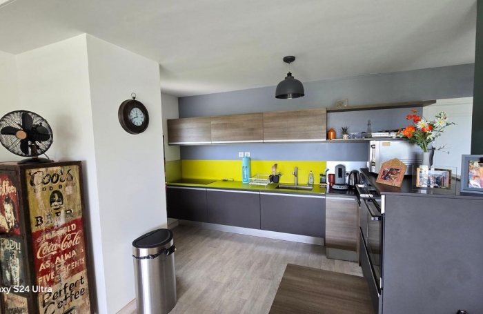 Vente Maison 142.8m&sup2; 4 pi&#232;ces Saint Gilles les Bains