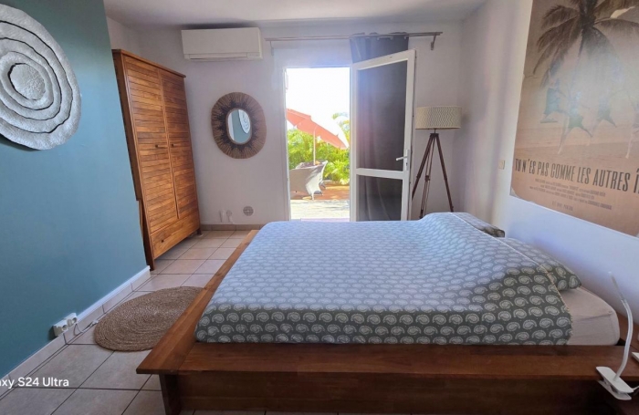 Vente Maison 142.8m&sup2; 4 pi&#232;ces Saint Gilles les Bains