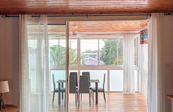 Location Maison 95m² 3 pièces Saint-Pierre