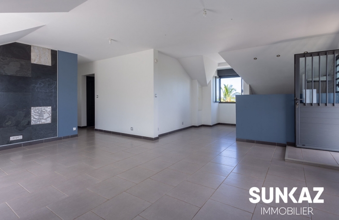 Location Maison 95m² 4 pièces Saint-Pierre
