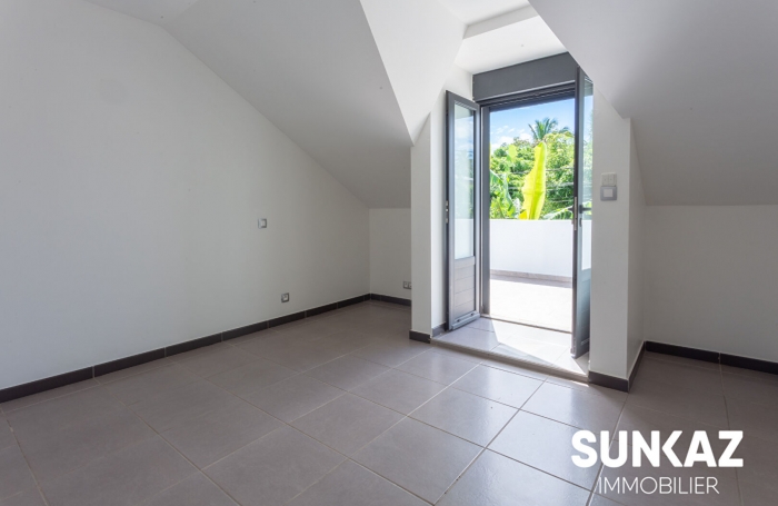 Location Maison 95m² 4 pièces Saint-Pierre
