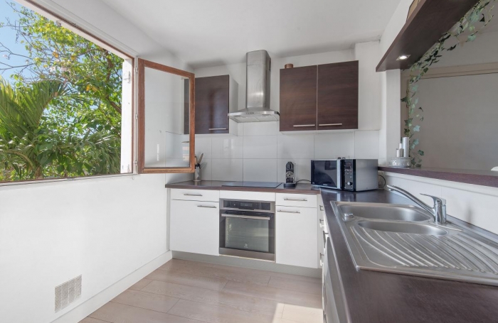 Vente Appartement 67m&sup2; 3 pi&#232;ces Saint Gilles les Bains