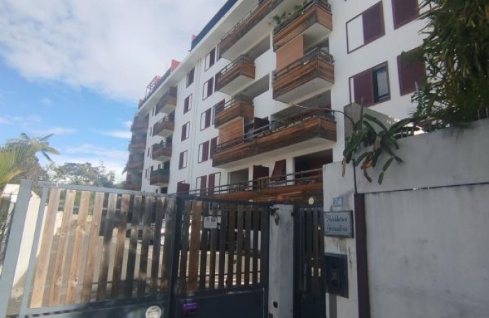 Location Appartement 97400