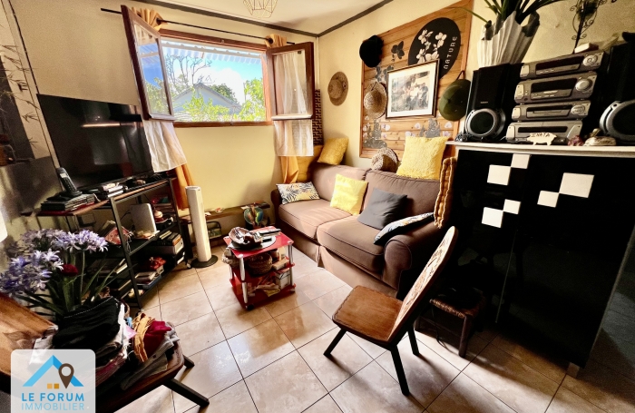 SAINT JOSEPH 97480 - MAISON DE PLAIN PIED - ENTRETENUE - JARDIN FLEURI - QUARTIER FACILE D'ACCES