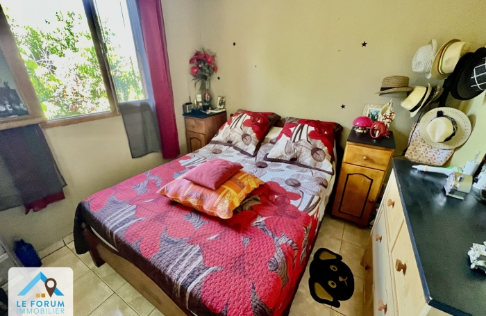 SAINT JOSEPH 97480 - MAISON DE PLAIN PIED - ENTRETENUE - JARDIN FLEURI - QUARTIER FACILE D'ACCES