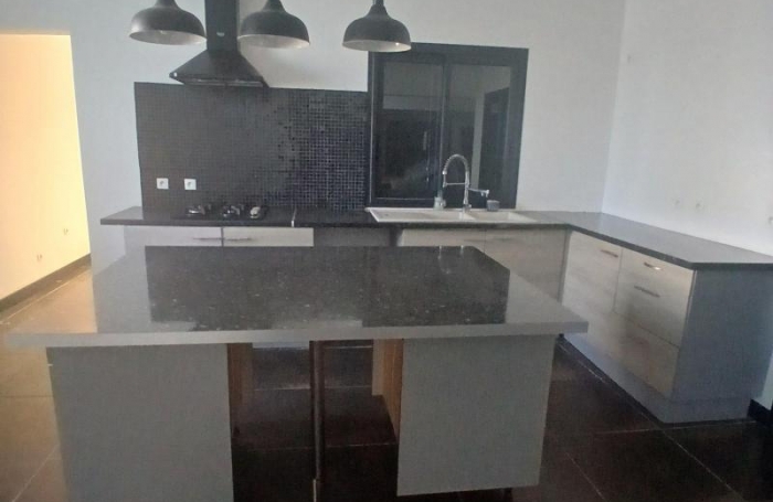 Vente Maison 150m&sup2; 4 pi&#232;ces Ravine des Cabris