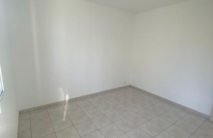 Vente Maison 90.11m&sup2; 4 pi&#232;ces Trois Bassins