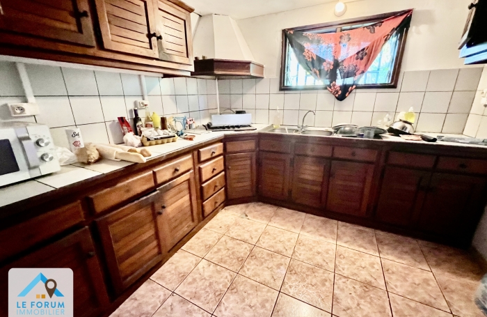 TAMPON 97430 - VILLA F4 À ÉTAGE - VASTE TERRAIN - SECTEUR VERDOYANT ET PAISIBLE - PROCHE COMMODITÉS