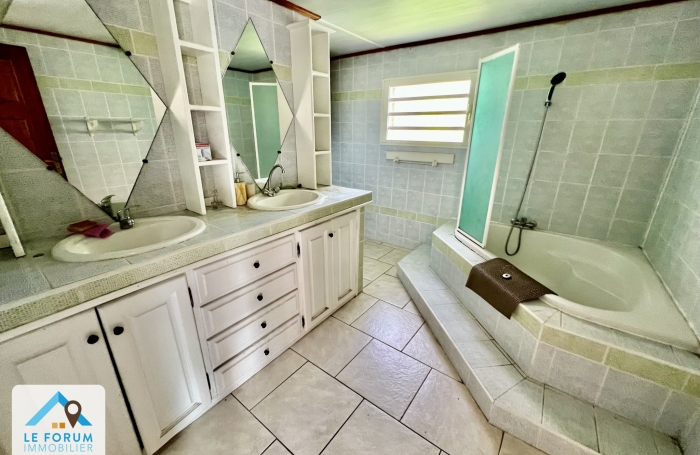 TAMPON 97430 - APPARTEMENT CONFORTABLE ET ENTRETENU -  AU CALME