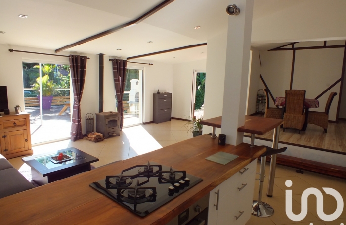 Vente Maison 110m&sup2; 4 pi&#232;ces Saint Denis