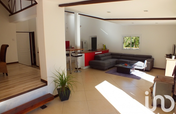 Vente Maison 110m&sup2; 4 pi&#232;ces Saint Denis