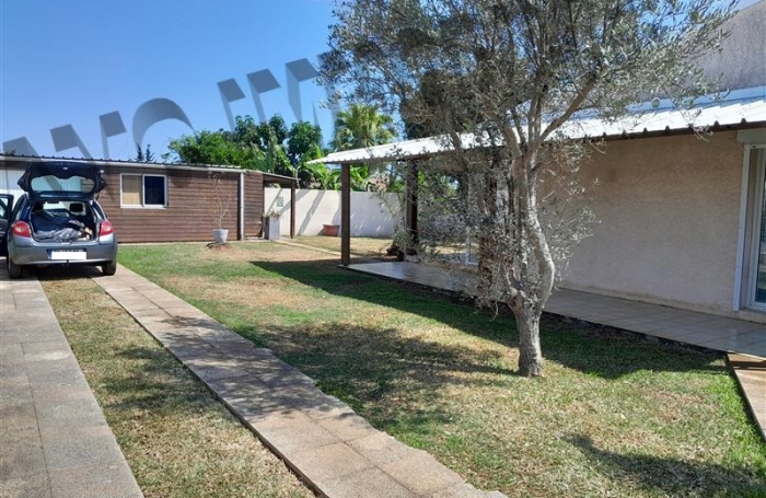 Location Maison 125m² 5 pièces Saint Gilles Les Hauts