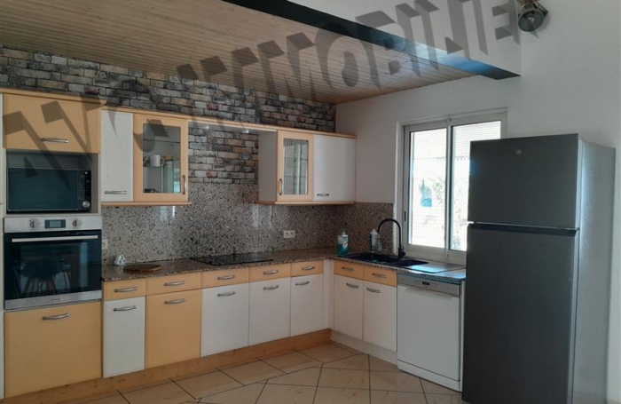 Location Maison 125m² 5 pièces Saint Gilles Les Hauts