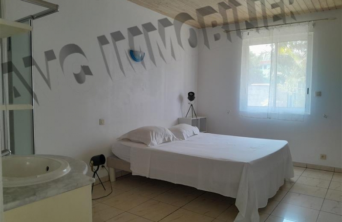 Location Maison 125m² 5 pièces Saint Gilles Les Hauts