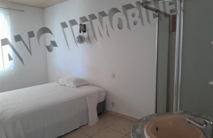 Location Maison 125m² 5 pièces Saint Gilles Les Hauts