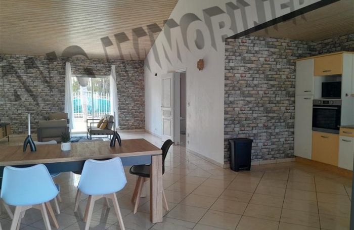 Location Maison 125m² 5 pièces Saint Gilles Les Hauts