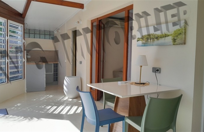 Location Maison 70m² 3 pièces Saint Gilles les Bains