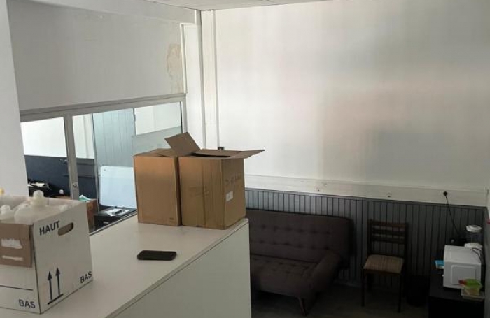 Location Local commercial 70m&sup2; Saint Denis