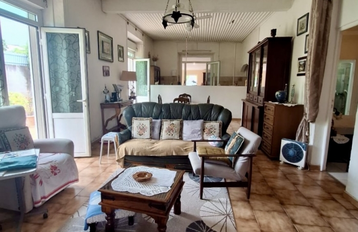 Vente Maison 212m&sup2; 5 pi&#232;ces Saint Gilles Les Hauts