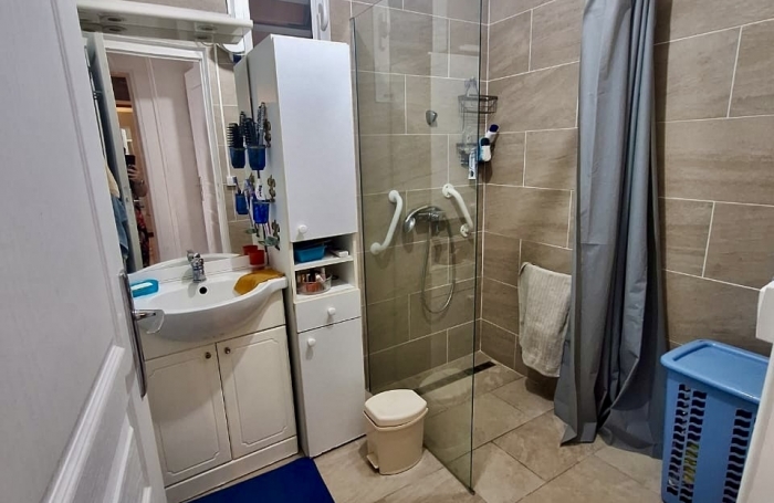 Vente Maison 212m&sup2; 5 pi&#232;ces Saint Gilles Les Hauts