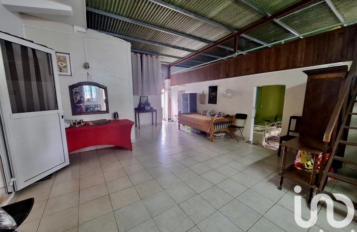 Vente Maison 212m&sup2; 5 pi&#232;ces Saint Gilles Les Hauts