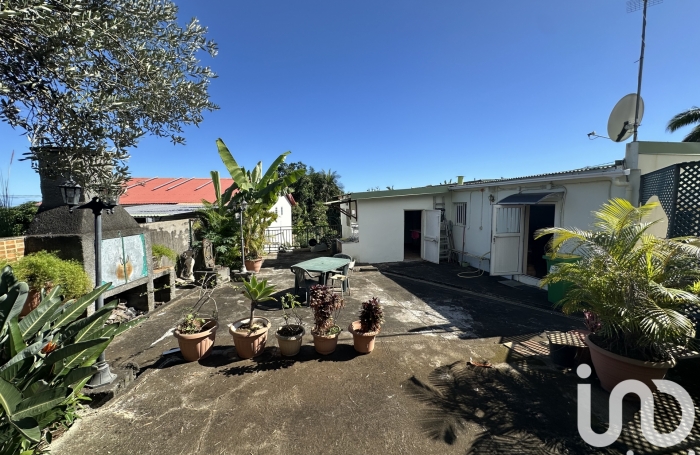 Vente Maison 212m&sup2; 5 pi&#232;ces Saint Gilles Les Hauts