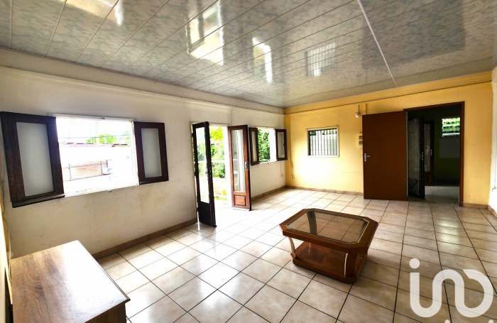 Vente Maison 137m&sup2; 6 pi&#232;ces Saint Louis