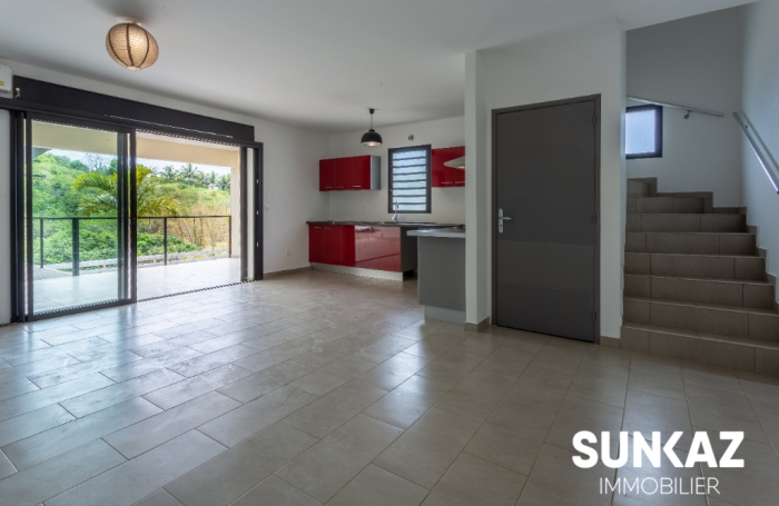 Location Maison 110m² 5 pièces Etang-Sale