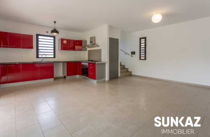 Location Maison 110m² 5 pièces Etang-Sale