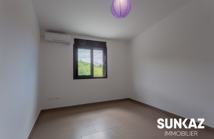 Location Maison 110m² 5 pièces Etang-Sale