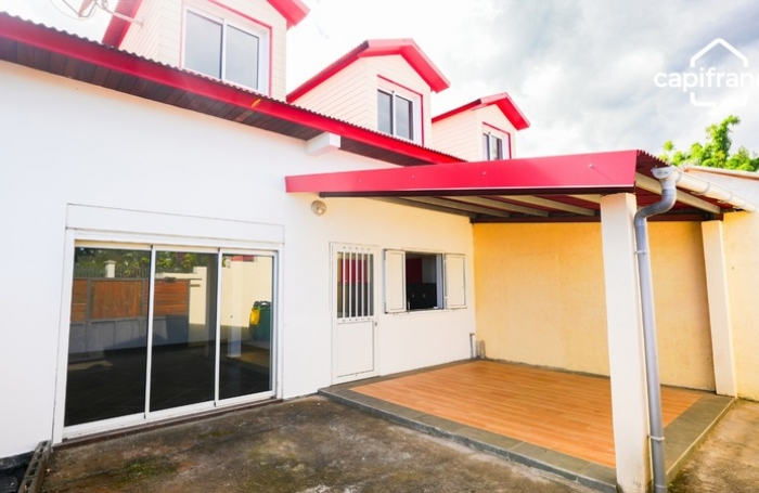 Location Maison 90m&sup2; 3 pi&#232;ces Saint Gilles Les Hauts