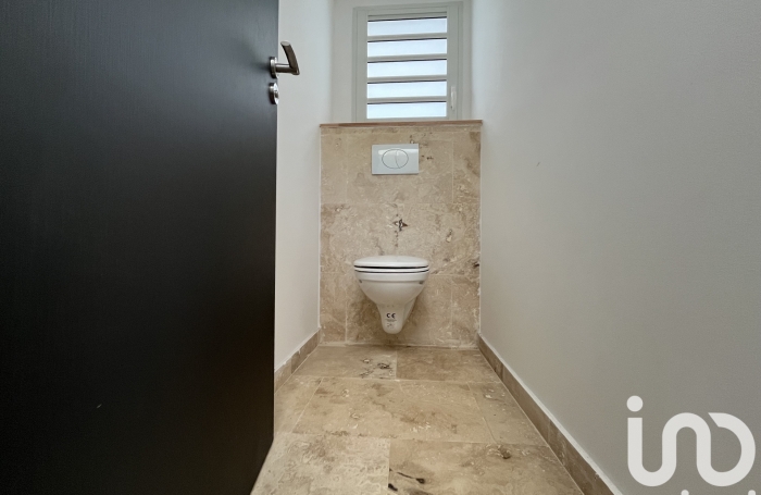Vente Divers 100m&sup2; 4 pi&#232;ces Bois de Nefles St Paul