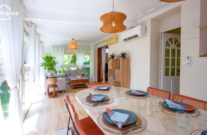 Location Maison 166m&sup2; 7 pi&#232;ces Saint Denis