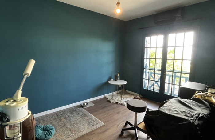 Maison de ville F4 140 m2 en location professionnelle proche Jardin de l'Etat Saint Denis