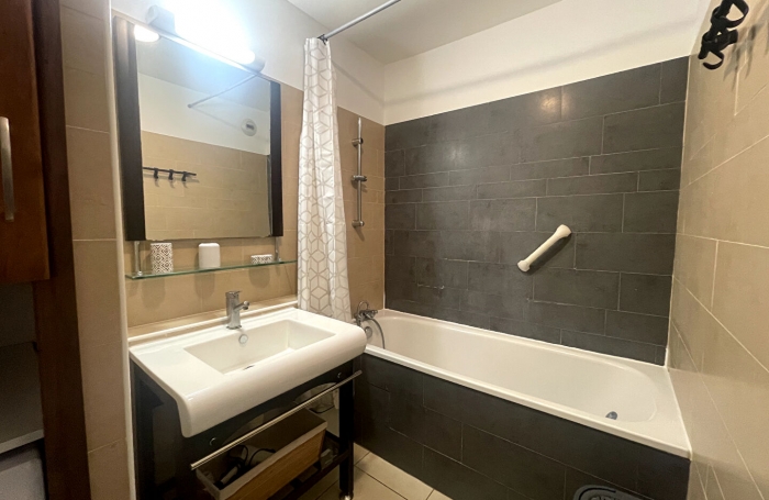 Location Appartement 66.64m² 3 pièces Saint Gilles les Bains