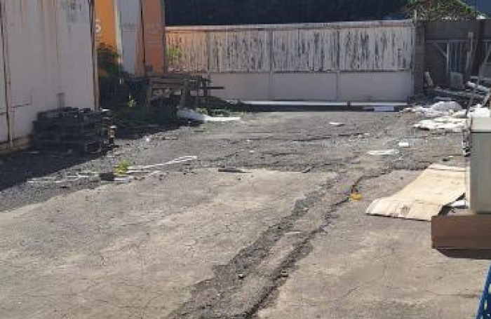 Location Local commercial 750m&sup2; Saint Louis