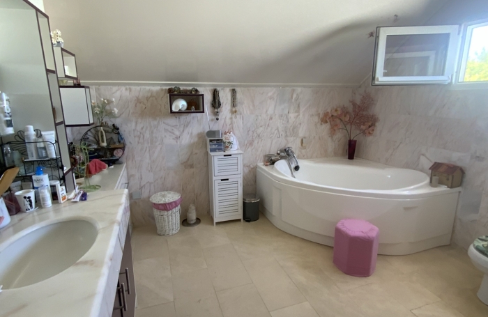 Vente Maison 161m&sup2; 5 pi&#232;ces La Montagne