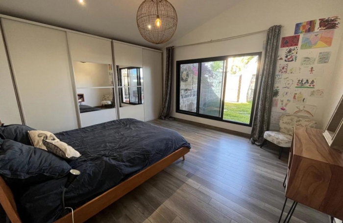Location Maison 190m&sup2; 7 pi&#232;ces Sainte Clotilde