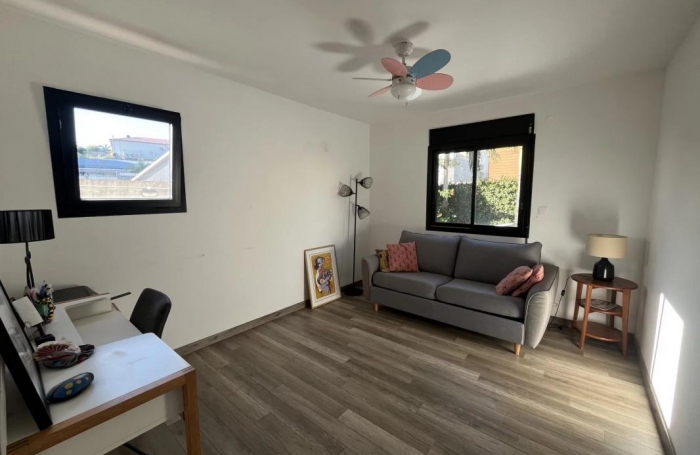 Location Maison 190m&sup2; 7 pi&#232;ces Sainte Clotilde