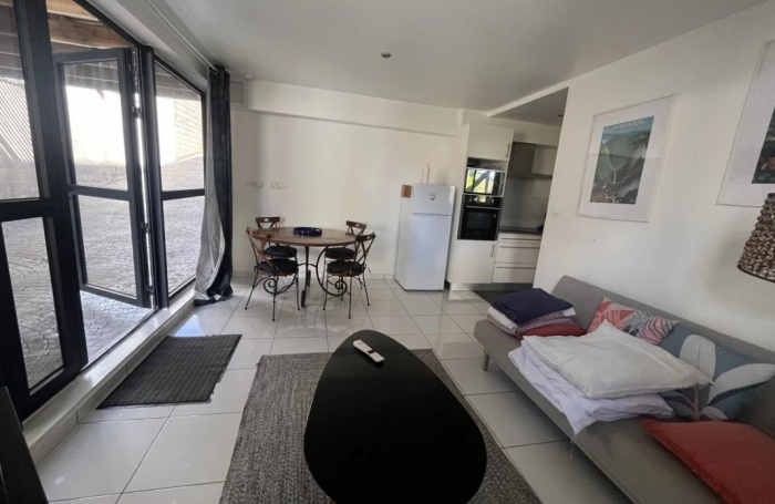 Location Maison 190m&sup2; 7 pi&#232;ces Sainte Clotilde