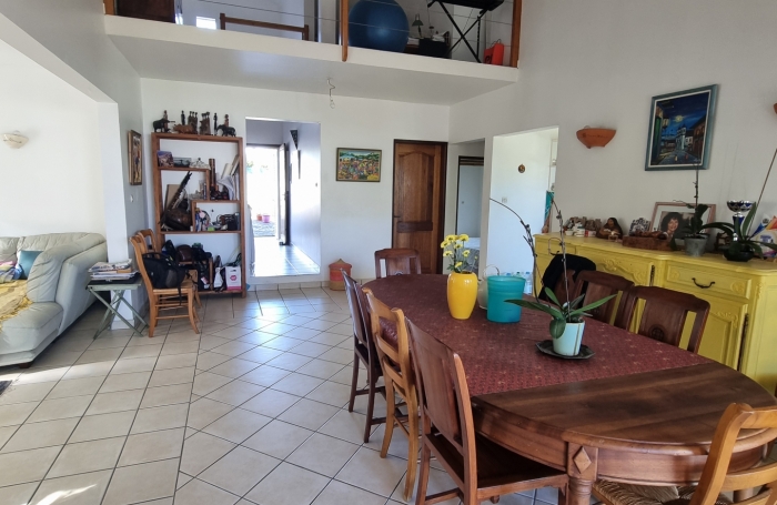 Vente Divers 126m&sup2; 5 pi&#232;ces Le Tampon