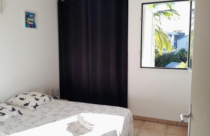 Location Appartement 79m² 4 pièces Saint Gilles les Bains