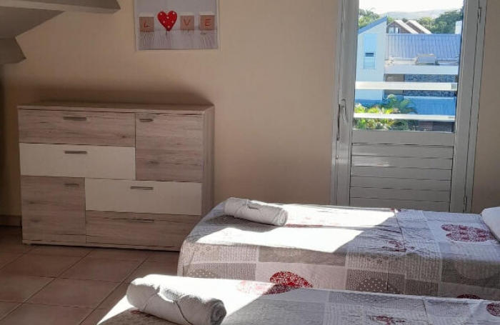 Location Appartement 79m² 4 pièces Saint Gilles les Bains