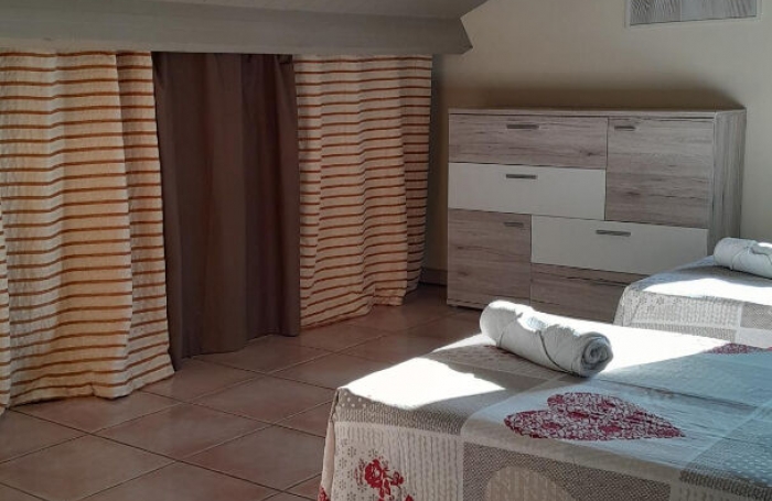 Location Appartement 79m² 4 pièces Saint Gilles les Bains