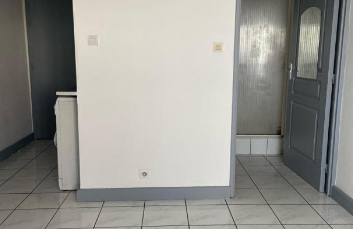 Location Appartement 19m&sup2; 1 pi&#232;ce Sainte Clotilde